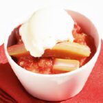 Sweet & Tangy Delight: The Art of Strawberry Rhubarb Crisp