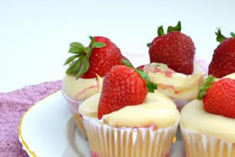Sweet Secrets: The Art and Science of Strawberry Cupcakes
