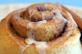 Warm & Tangy: The Art of Sourdough Cinnamon Rolls