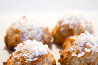 Crisp, Chewy Bliss: The Sweet Secret of Coconut Macaroons